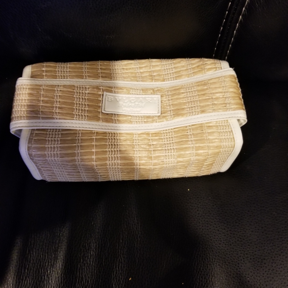 Bvlgari HydraThe Vitalisant Makeup / Toiletry Bag - Picture 16 of 16